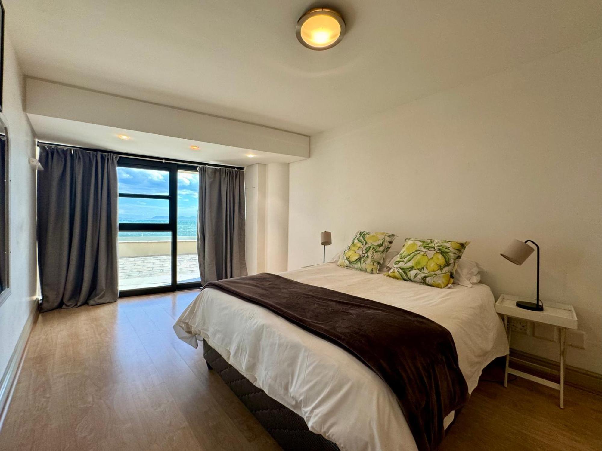 Loddey'S Self Catering Apartments - By Beach Collection Strand Exterior foto