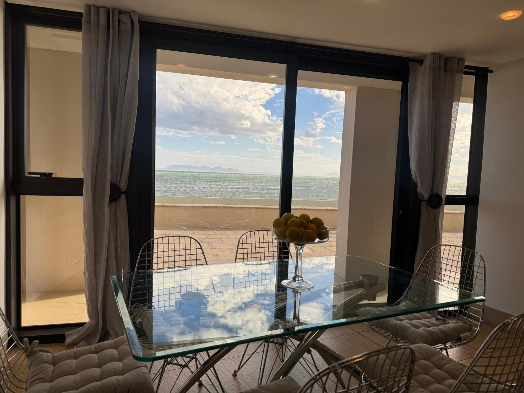 Loddey'S Self Catering Apartments - By Beach Collection Strand Exterior foto